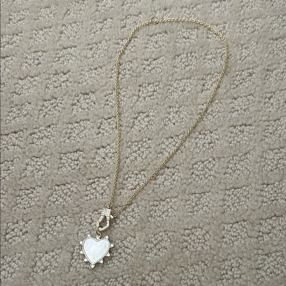 Gold Heart Pendant Necklace - Picture 1 of 1
